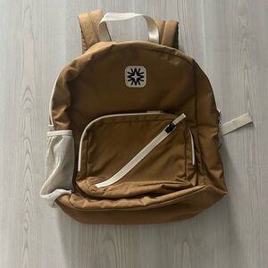 NWOT walker family goods honey Tommy pack